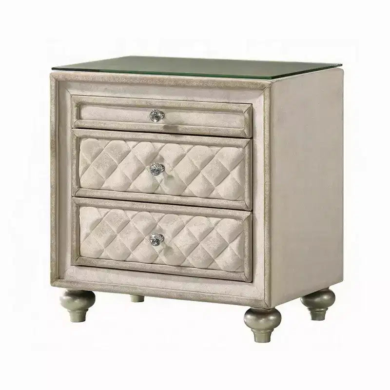 Comodino singolo in velluto beige con motivo geometrico, 2 cassetti e vassoio estraibile